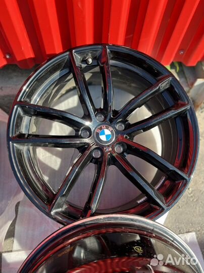 Лиски литые r18 BMW 662 M стиль цвет Jet black
