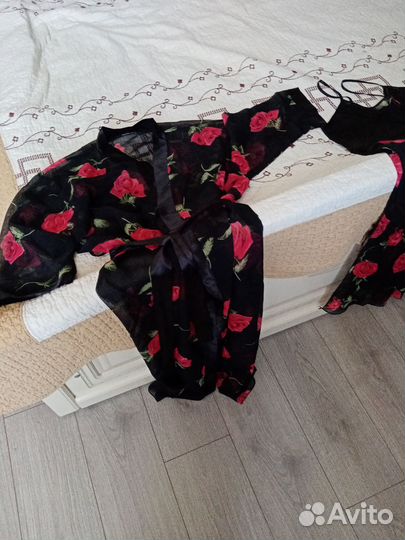 Пеньюар с ночной сорочкой