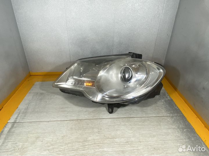 Передняя левая фара Volkswagen Touran