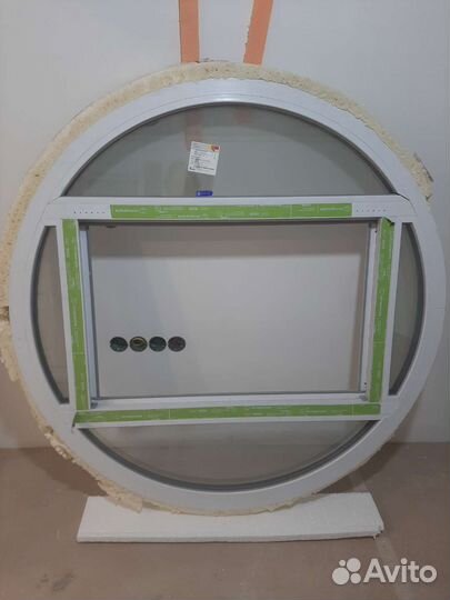 Круглое окно