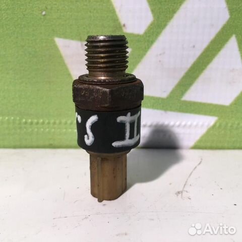 Датчик давления масла Рено Сценик 2