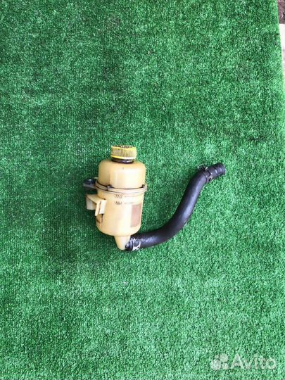 Бачок гура Mazda Familia BJ8W