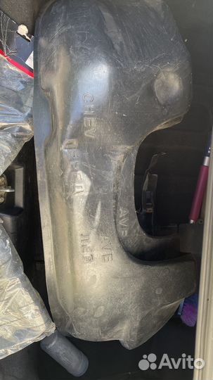 Подкрылки передние на Авео 2008