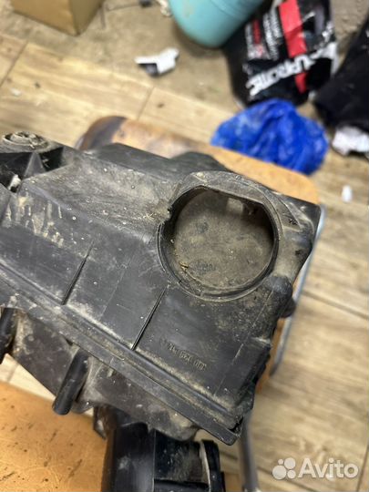 Корпус воздушного фильтра skoda octavia a5 1.6 bse