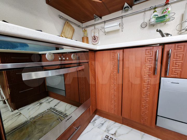 2-к. квартира, 57 м², 3/9 эт.