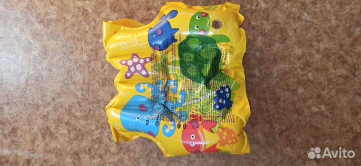 Спасательный жилет детский надувной