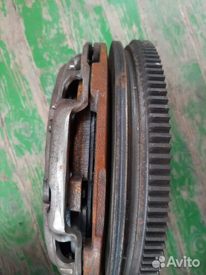 Маховик двухмассовый