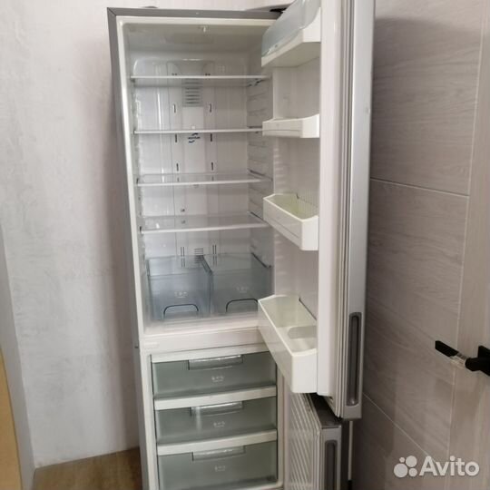 Холодильник Dлewooбу