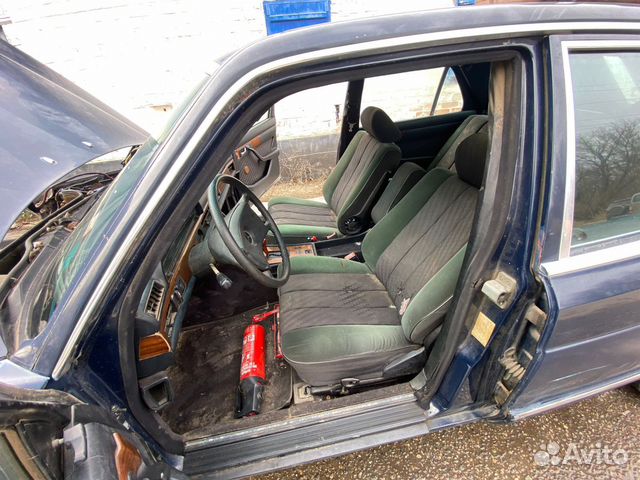 Сиденья передние Mercedes W126