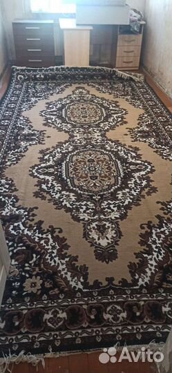 Ковер бу шерстяной