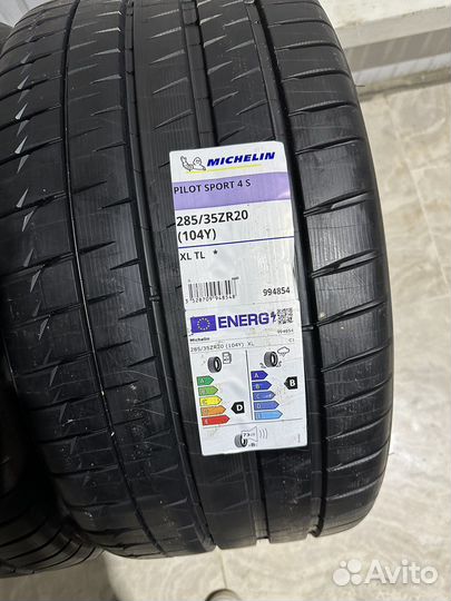 Michelin Pilot Sport 4 S 285/35 R20