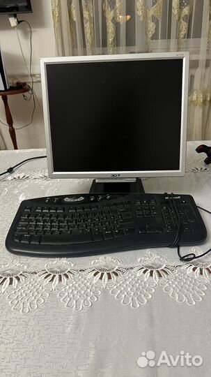 Монитор для компьютера,клавиатура