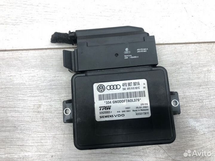 Блок управления стояночным тормозом Audi A6