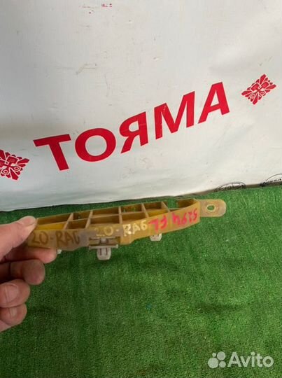 Крепление бампера переднее левое Honda Odyssey RA6