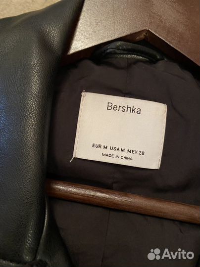 Кожаная куртка bershka