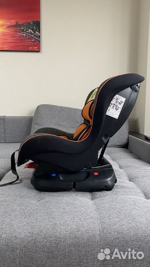 Автомобильное кресло