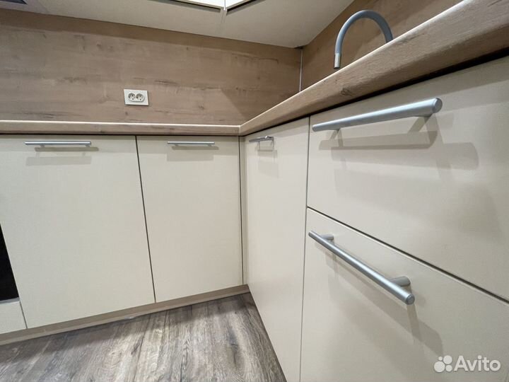 Угловая кухня (цена завесь гарнитур) ксп:32867