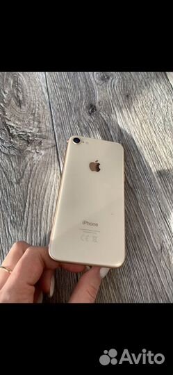 iPhone 8, 64 ГБ