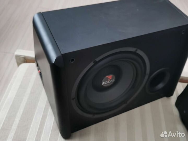 Сабвуфер focal