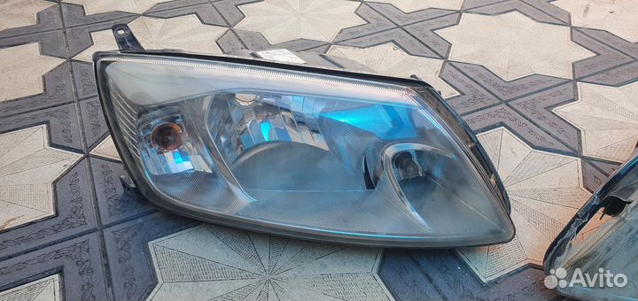 Фара правая на гранту