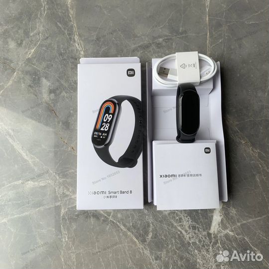 Фитнес смарт браслет Xiaomi Mi SMART Band 8