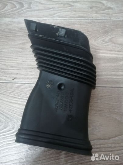 Патрубок воздушного фильтра ford focus 2