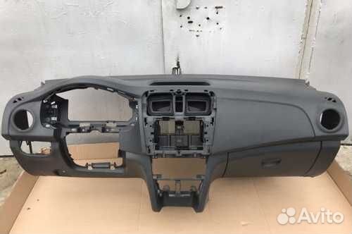 Торпедо Renault Logan 2 Sandero