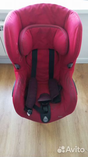 Автокресло 9-18кг Bebe Confort Axiss