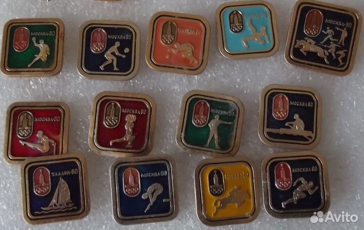 Значки СССР спортивные Футбол Олимпиада 80