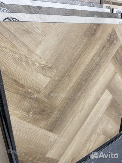 Виниловый ламинат елочкой