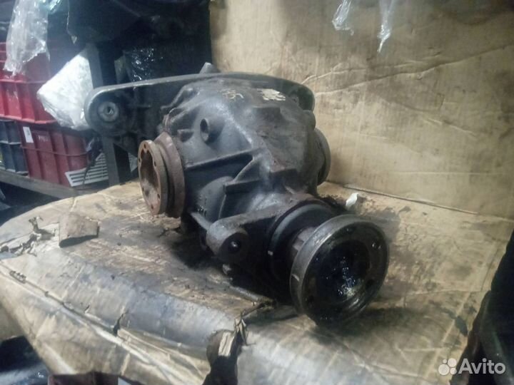 Редуктор заднего моста BMW 5 E39 рест. 2001