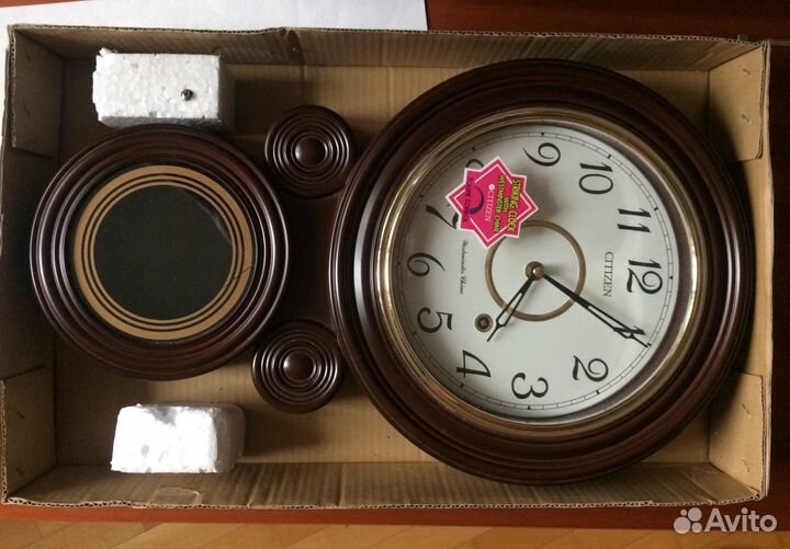 Часы настенные Citizen