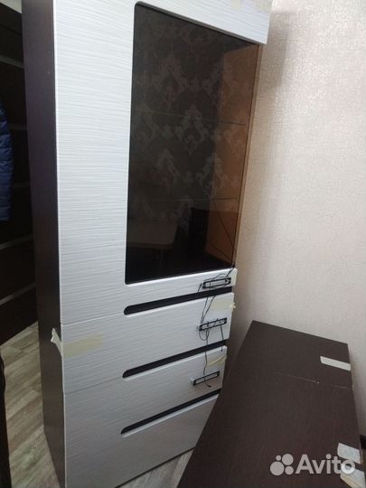 Стенка в гостиную с подсветкой