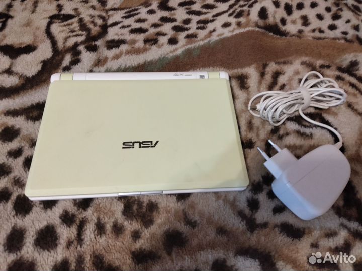 Нетбук Asus eee pc 2g surf
