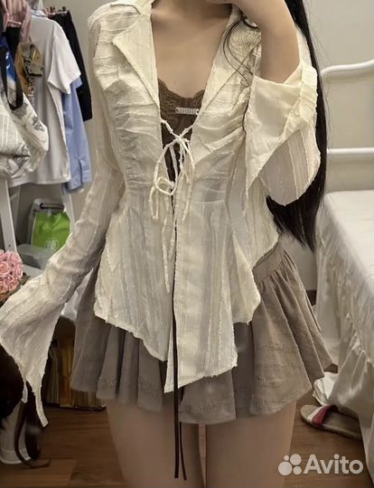 Блузка на шнуровке