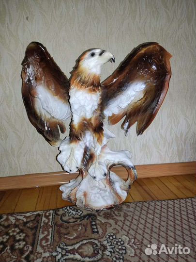 Орел из полистоуна