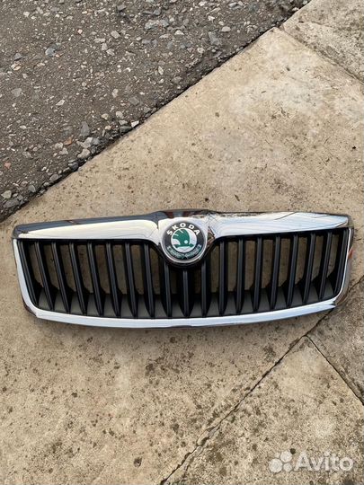 Решетка радиатора skoda octavia a5