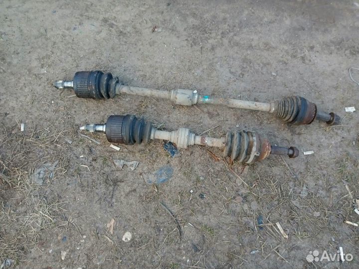 Привод полуось Хендай Элантра МКПП XD 2.0