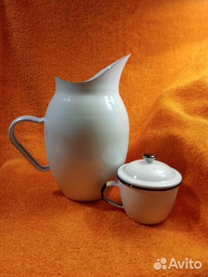 Кувшин эмалированный