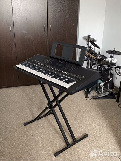 Синтезатор Yamaha PSR-E463