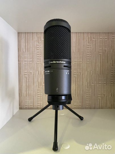 Микрофон студийный Audio Technica