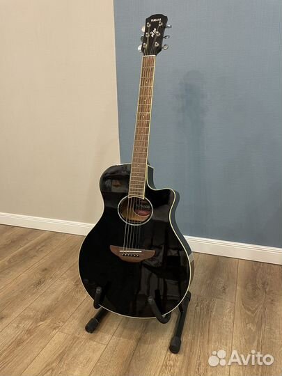 Гитара Yamaha APX600