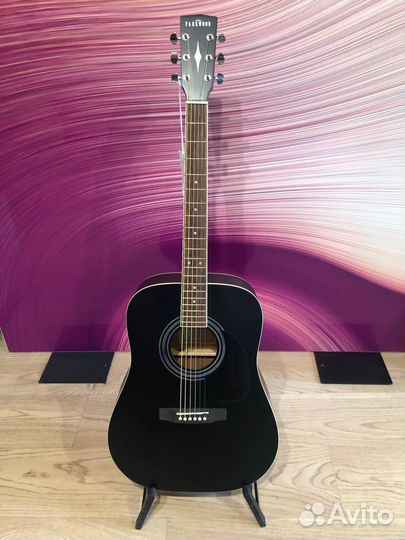 Электроакустическая гитара с чехлом Parkwood W81E