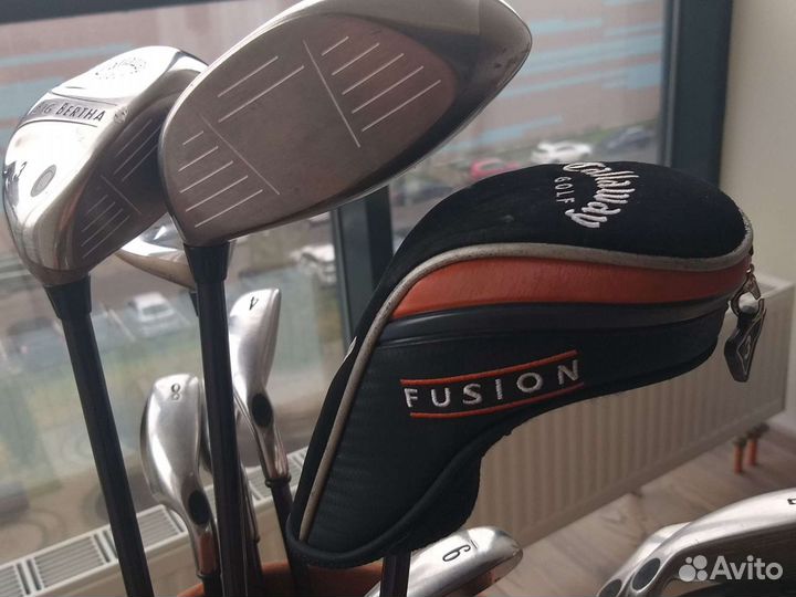 Продаю женский набор клюшек для гольфа Callaway