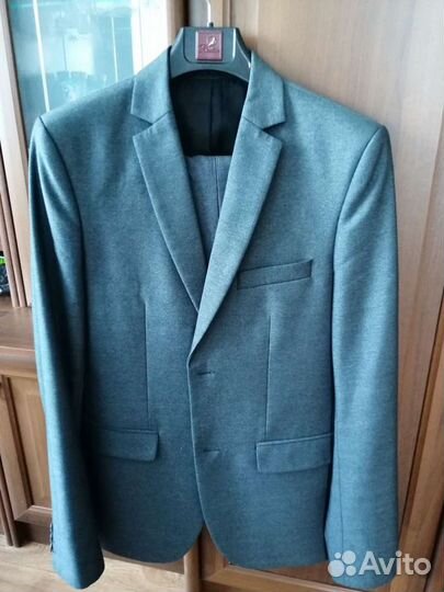 Школьный костюм