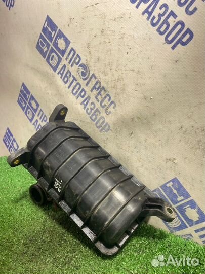 Резонатор воздушного фильтра Nissan Almera Classic