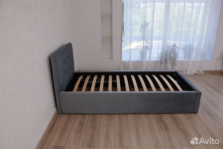 Кровать с матрасом 90х200 Роза велюр