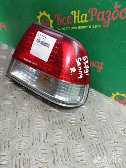 Фонарь задний правый Nissan Sunny 2001