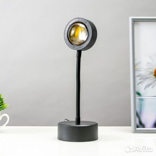 Лампа настольная светодиодная