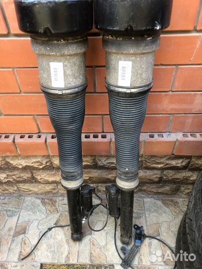 Стойки мерседес W221